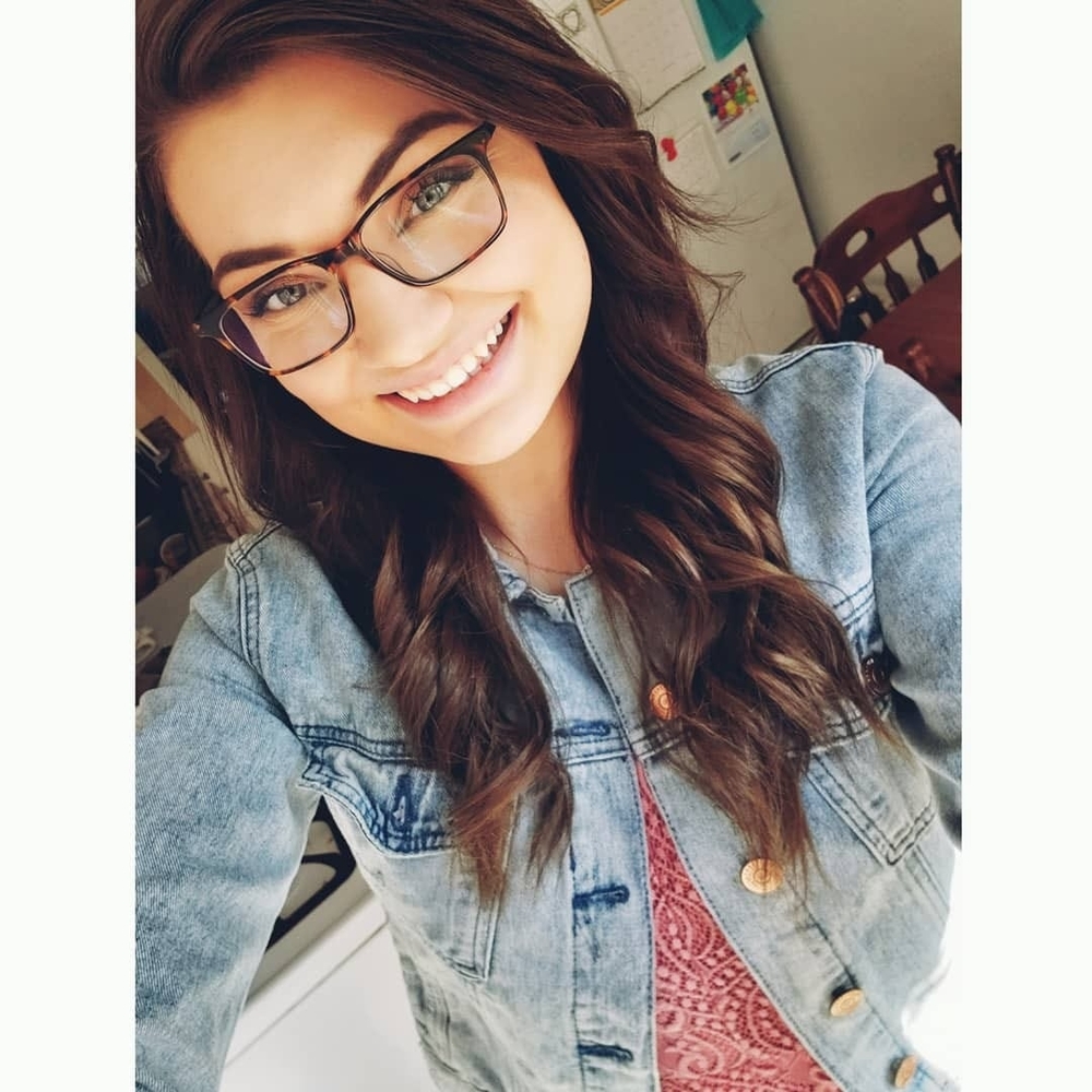 Meet your Posher, Brittany